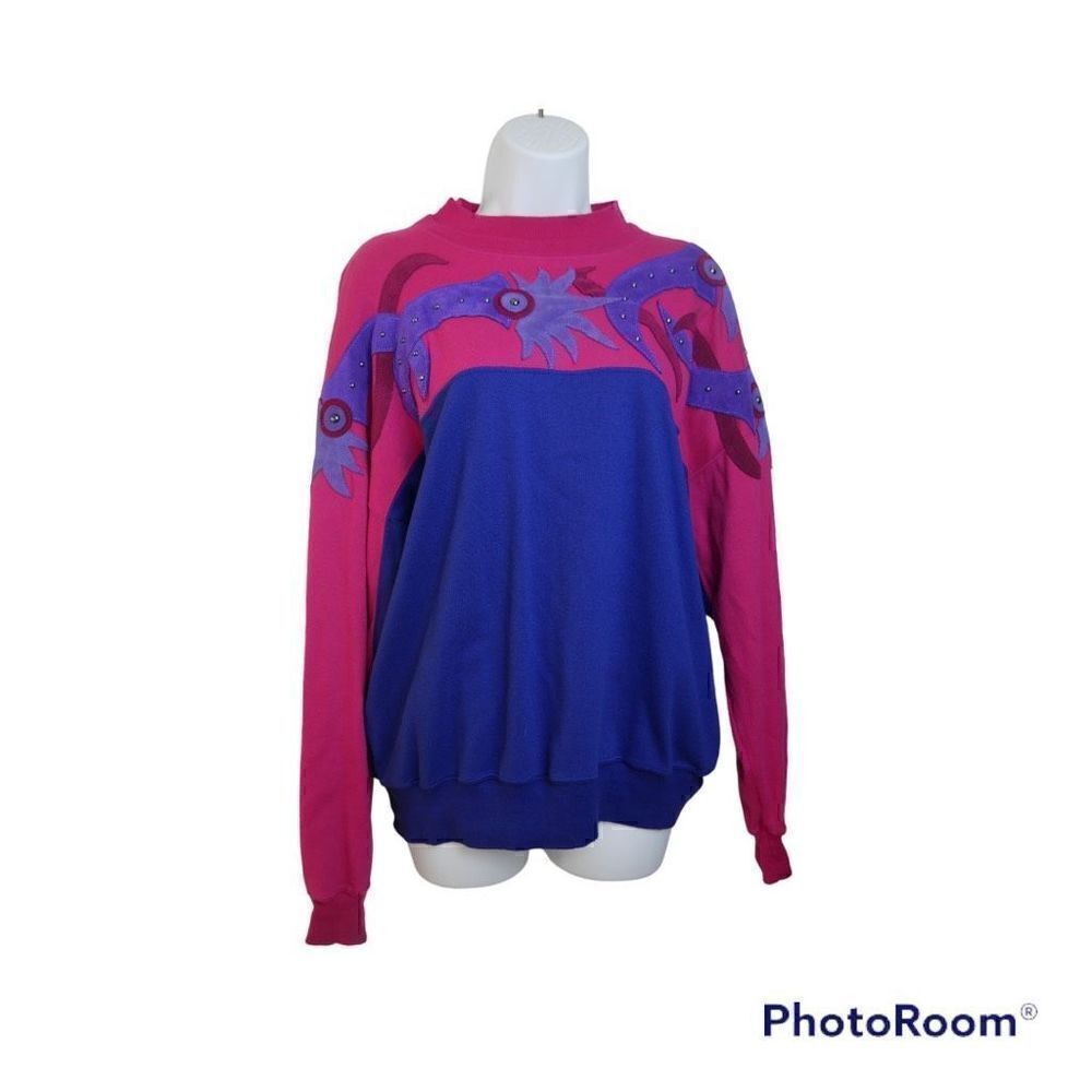 VINTAGE | Red Bandana Studio Patched Pink & Purple Sweatshirt Size Large